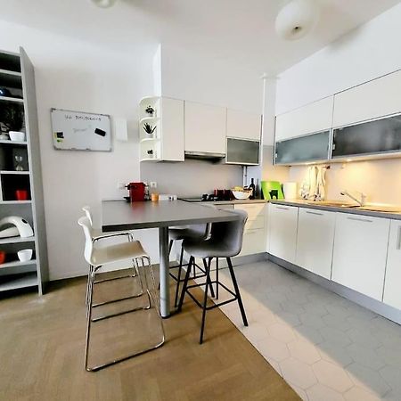 Appartamento Urban Oasis: Stylish Retreat Zagabria Esterno foto