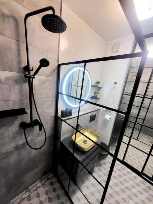 Appartamento Urban Oasis: Stylish Retreat Zagabria Esterno foto
